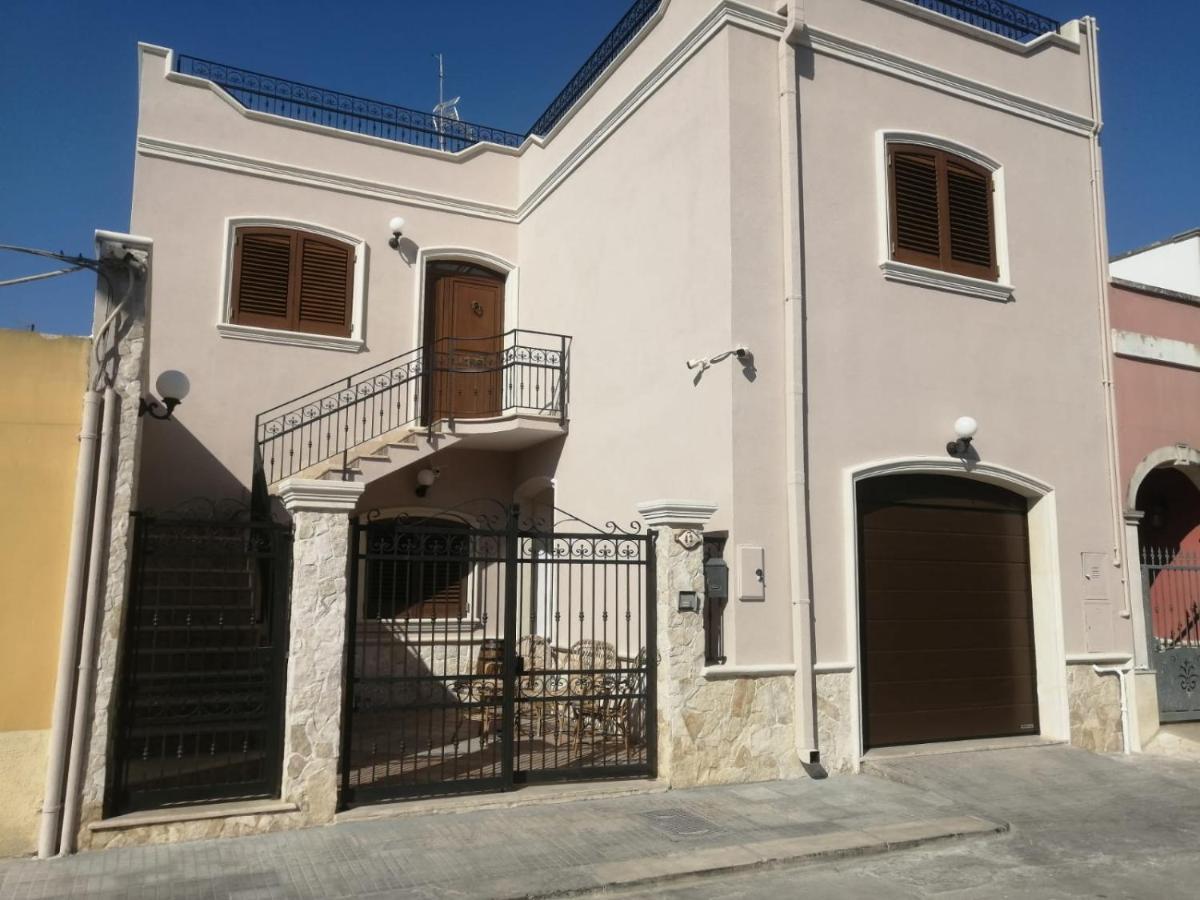 Casa Vacanze Campi Salentina Exterior photo